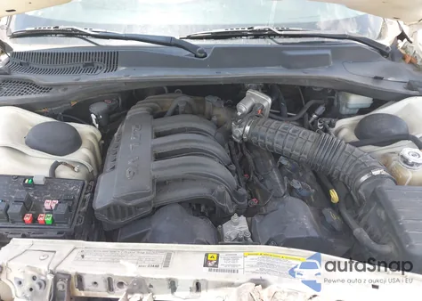 2010 Chrysler 300 Touring z USA, uszkodzony, nr VIN 2C3CA4CD4AH213499